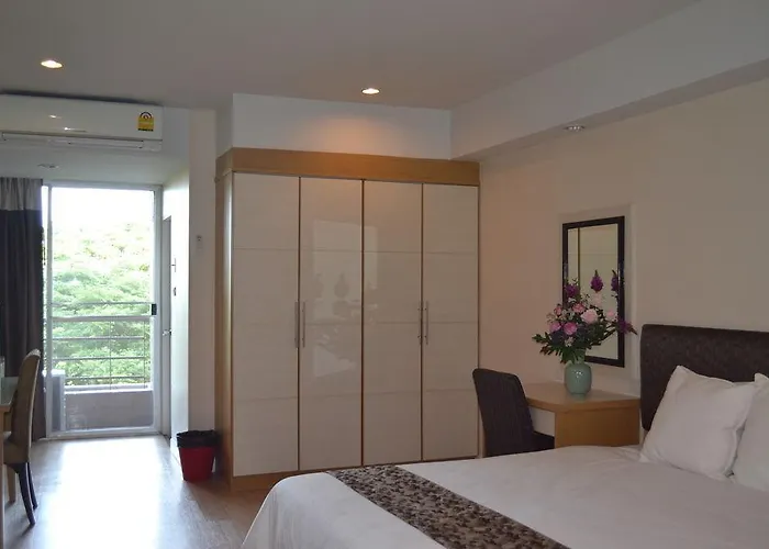 Sky Place Srinakarin 3* Bangkok