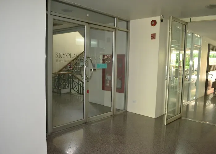 Sky Place Srinakarin Apartahotel 3*