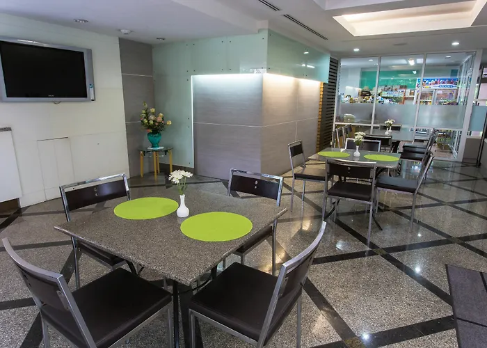 Sky Place Srinakarin Apartahotel 3*